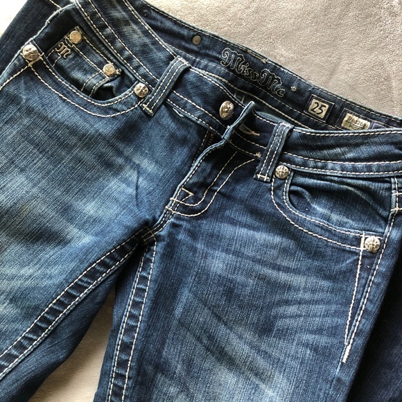 Miss Me Low Rise, Bootcut - Picture 4 of 6